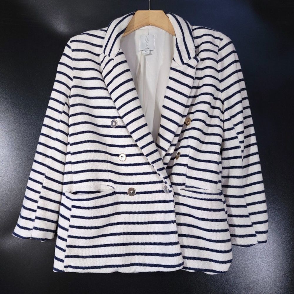 JOIE Boucle Double Breasted Boyfriend Blazer Soft Knit Jacket Blue White Stripe